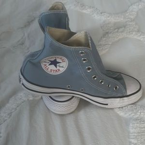 COPY - Converse one timé worn like new missing shoe laces